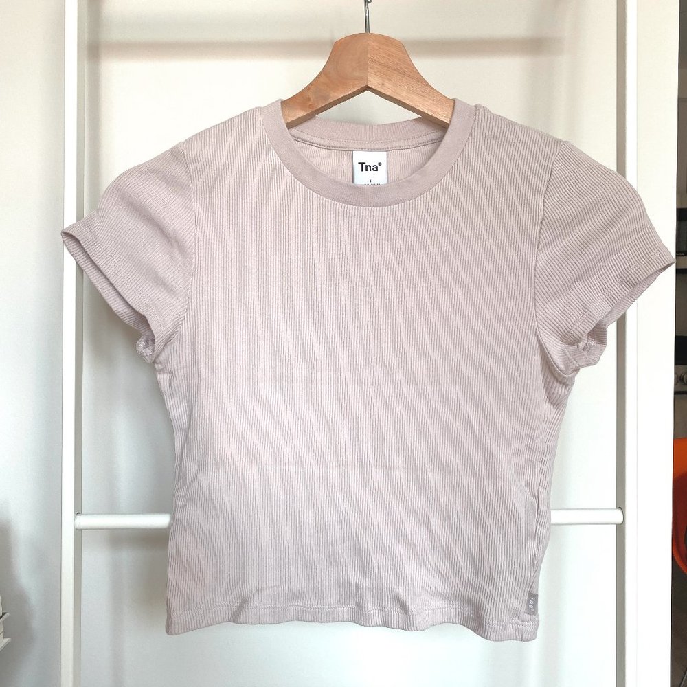 Aritzia Tna Ribbed Waist T-Shirt (LIGHT DUSTY PINK)